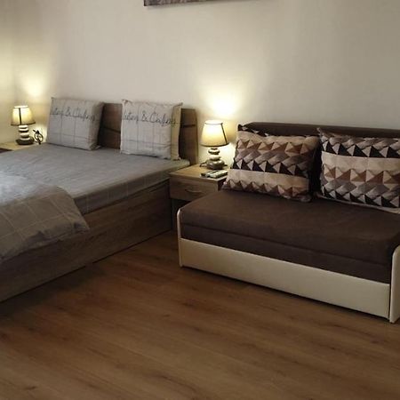Villa Rossa Apartments 라브다 외부 사진